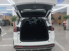 2022 Geely Atlas 1.8TD DCT, белый — фото 19