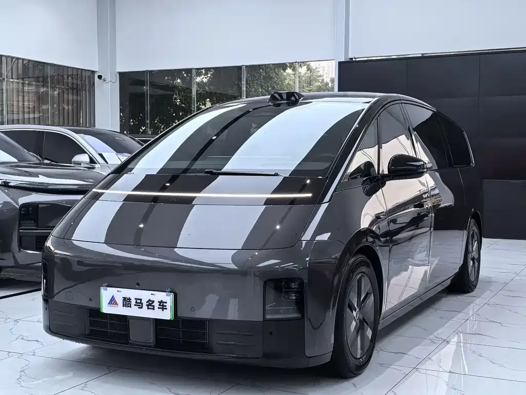 2024 Li Auto MEGA Ultra