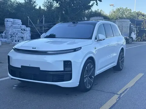 2025 Li Auto L8 Max