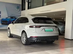 2023 Porsche Cayenne E-Hybrid 2.0T PHEV — фото 9