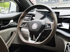 2024 BYD Qin PLUS DM-i 55KM, белый — фото 5