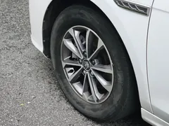 2024 BYD Qin PLUS DM-i 55KM, белый — фото 15