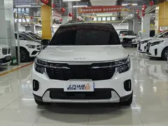 2023 Kia Seltos 1.5L CVT Luxury, белый — фото 2