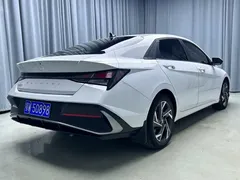 2023 Hyundai Elantra 1.5L CVT GLX Elite, белый — фото 18