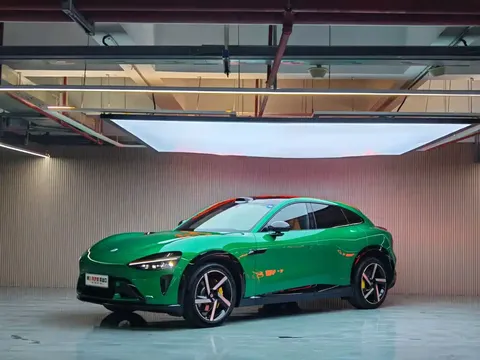 2025 Xiaomi YU7 4WD Max