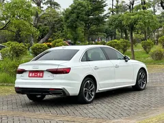 2022 Audi A4L 40 TFSI, белый — фото 6