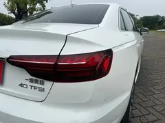 2022 Audi A4L 40 TFSI, белый — фото 15
