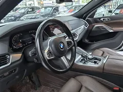 2022 BMW X6 M, чёрный — фото 6