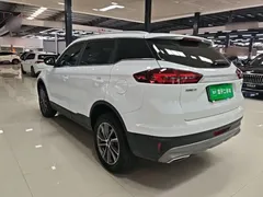 2021 Geely Atlas 1.8TD DCT 2WD Comfort, белый — фото 5