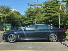 2019 BMW 7 Series 7 740Li M, чёрный — фото 7