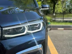 2019 BMW 7 Series 7 740Li M, чёрный — фото 8