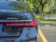 2019 BMW 7 Series 7 740Li M, чёрный — фото 9