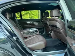 2019 BMW 7 Series 7 740Li M, чёрный — фото 15