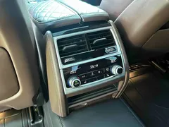 2019 BMW 7 Series 7 740Li M, чёрный — фото 16