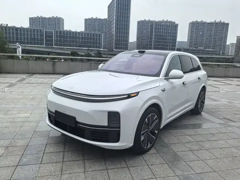 2025 Li Auto L7
