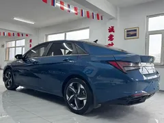 2022 Hyundai Elantra 1.5L CVT LUX Premium, синий — фото 4