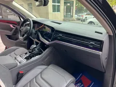 2021 Volkswagen Touareg 2.0TSI, чёрный — фото 37