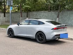 2022 Changan UNI-V 1.5T — фото 4