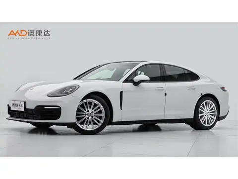 2023 Porsche Panamera /2.9T/23