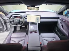 2025 Xpeng P7 750 4WD Ultra — фото 13
