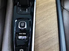 2021 Volvo XC90 7-seater, чёрный — фото 21