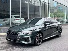 2023 Audi A3L Limousine 35 TFSI, зелёный — фото 1