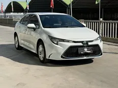 2021 Toyota Levin 185T CVT Luxury, белый — фото 3