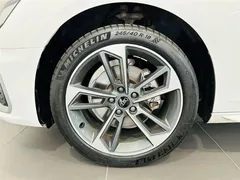 2022 Audi A4L 40 TFSI, белый — фото 15