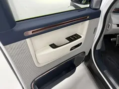 2025 Zeekr Mix Smart Driving, белый — фото 3