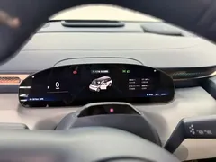 2025 Zeekr Mix Smart Driving, белый — фото 10