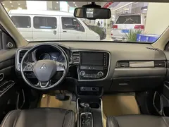 2020 Mitsubishi Outlander 2.0L 2WD Enjoy 7, белый — фото 3