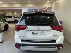 2020 Mitsubishi Outlander 2.0L 2WD Enjoy 7, белый — фото 7