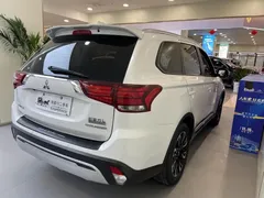 2020 Mitsubishi Outlander 2.0L 2WD Enjoy 7, белый — фото 8