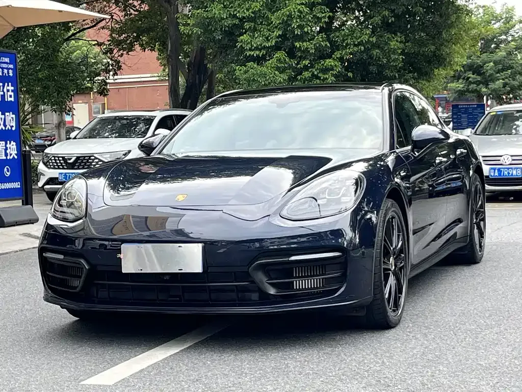 2023 Porsche Panamera 2.9T