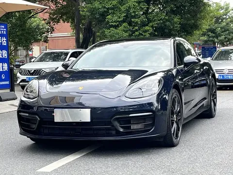 2023 Porsche Panamera 2.9T