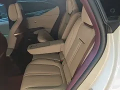 2023 Zeekr X RWD YOU 4-seat, белый — фото 17