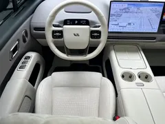 2025 Li Auto i8 Standard, чёрный — фото 6