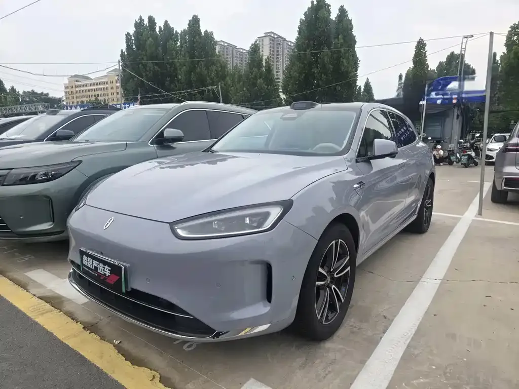 2025 Aito M5