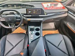 2022 Changan UNI-V 1.5T Sport, чёрный — фото 11