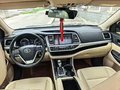 2021 Toyota Highlander 2.0T 4WD Luxury 7, чёрный — фото 6