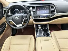 2021 Toyota Highlander 2.0T 4WD Luxury 7, чёрный — фото 9