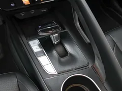 2022 Hyundai Elantra 1.5L CVT LUX Premium, белый — фото 11