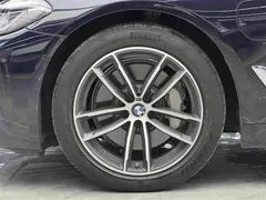 2021 BMW 5 Series 535Le Pioneer M, чёрный — фото 4