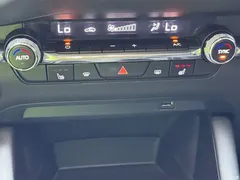 2021 Mazda 3 2.0L AT, белый — фото 9
