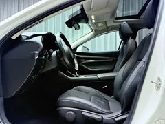 2021 Mazda 3 2.0L AT, белый — фото 16