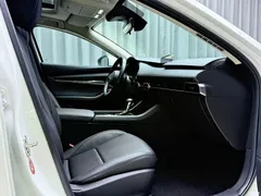 2021 Mazda 3 2.0L AT, белый — фото 18