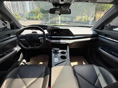 2022 Changan UNI-V 1.5T, белый — фото 7