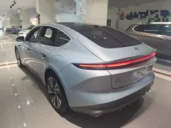 2022 Nio ET5 75kWh, синий — фото 5
