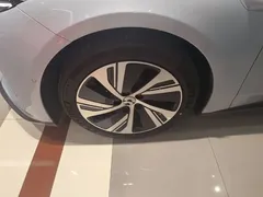 2022 Nio ET5 75kWh, синий — фото 23