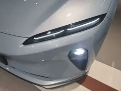 2022 Nio ET5 75kWh, синий — фото 24